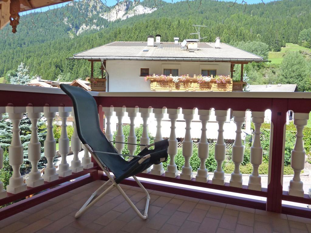 Appartamenti Majon Sotroi Campitello di Fassa Pokój zdjęcie