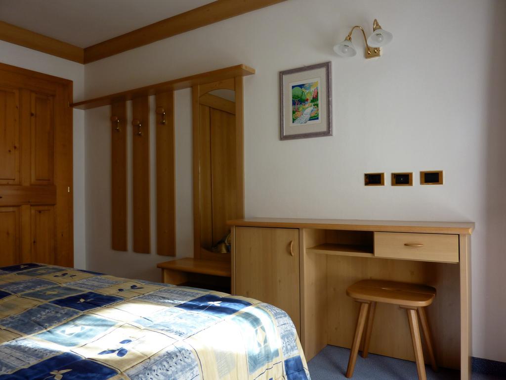 Appartamenti Majon Sotroi Campitello di Fassa Zewnętrze zdjęcie